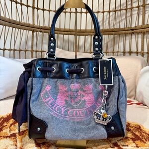 💖 NWT Juicy Couture Daydreamer (2012) – Grey with Pink Crest